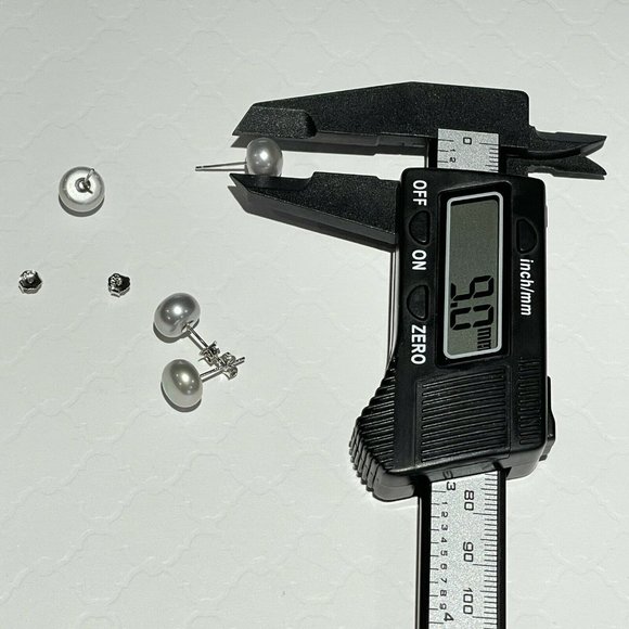 NEW 925 Sterling Silver Real 9 mm  Gray Cultured Freshwater Pearl Stud Earrings - Picture 10 of 11